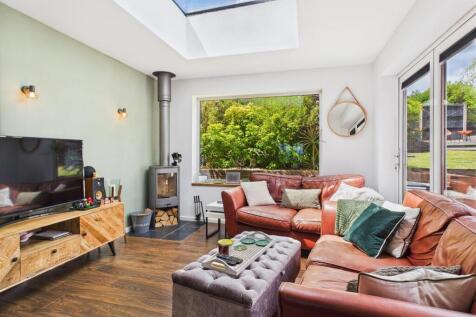 Dining/Sitting Room