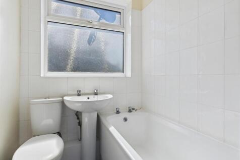 Flat 3 Bathroom