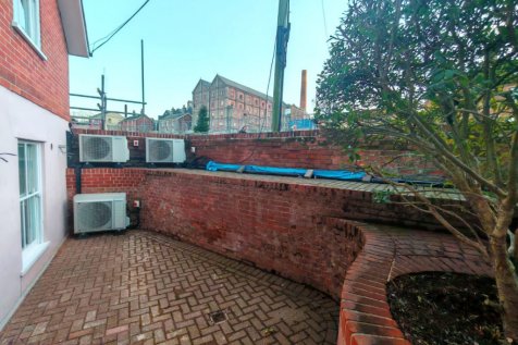 Outdoor Area 