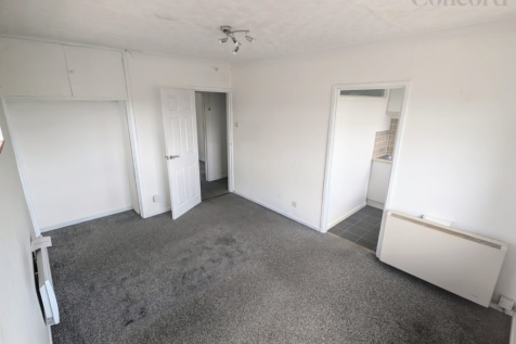 L Room