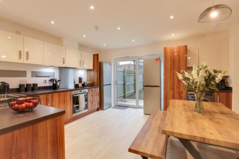 Jade Kitchen 4