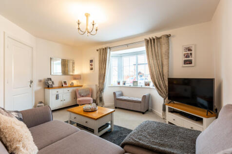 Robinson David Estate Agents 27 Cornflower Way Hig