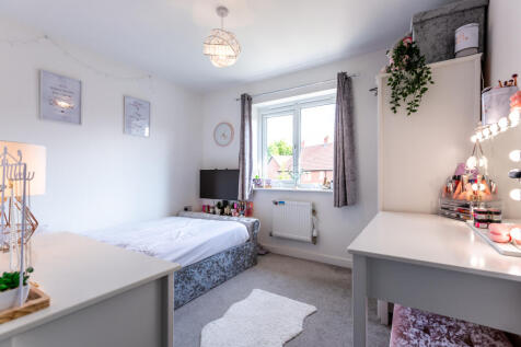 Robinson David Estate Agents 27 Cornflower Way Hig