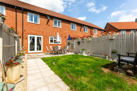 Robinson David Estate Agents 27 Cornflower Way Hig