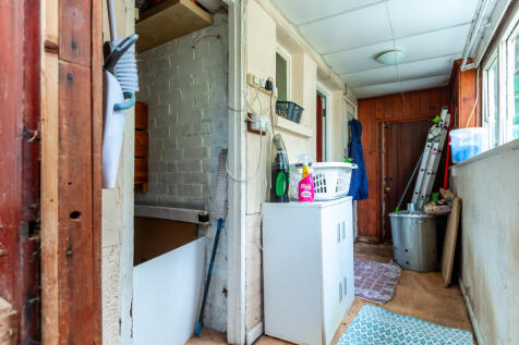 5F8A7328-HDR