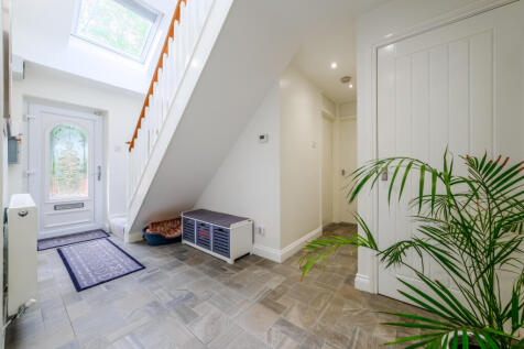 Entrance Hall (3)