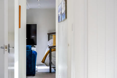 Landing to Bedroom 2