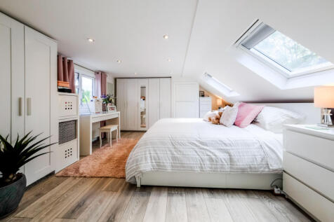 Bedroom 1 (1)