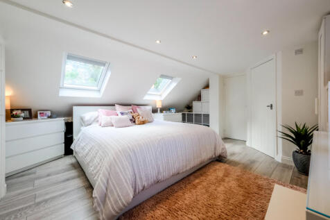 Bedroom 1 (3)