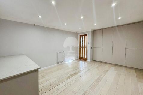 Third Reception Room 