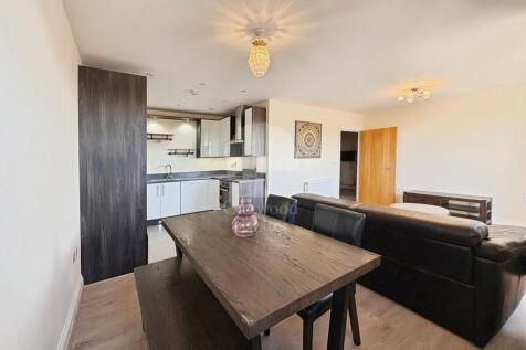 Diner through Lounge 