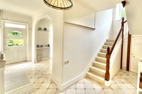 1DelganyVillas_Hallway.jpg