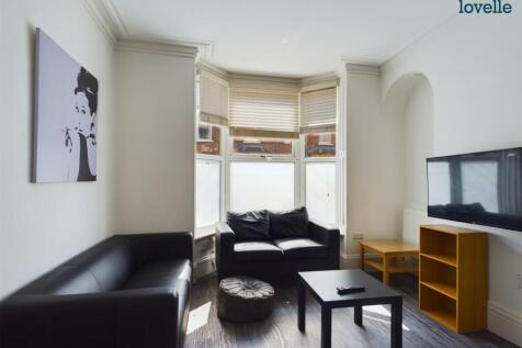 CAM01383G0-PR0235-STILL002.jpg