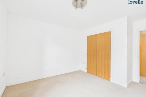 139 Bedroom pic 2.jpg