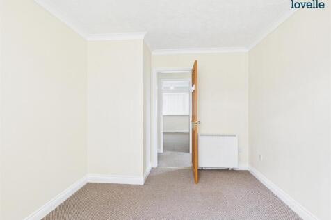 CAM01383G0-PR0421-STILL005.jpg