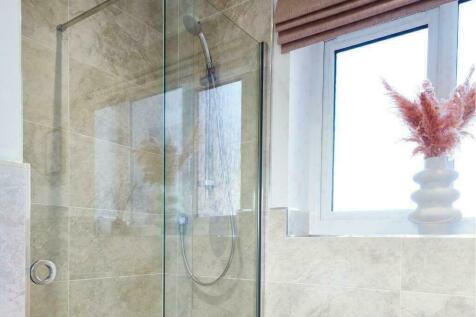 Master Ensuite