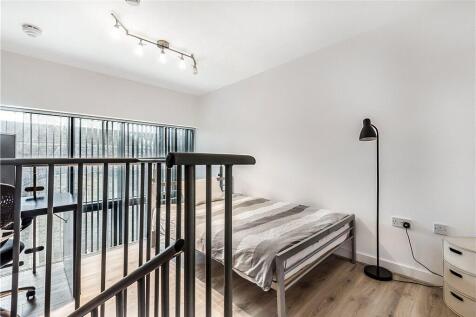 Bedroom/Study