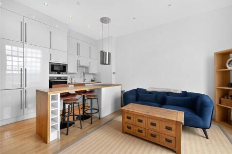 Reception/Kitchen