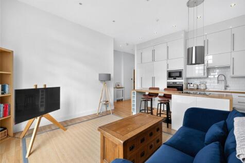 Reception/Kitchen