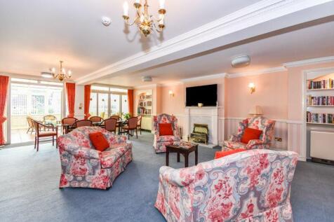 RESIDENTS LOUNGE