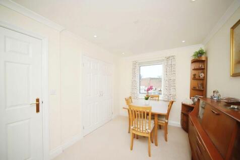 BEDROOM TWO/ DINING ROOM