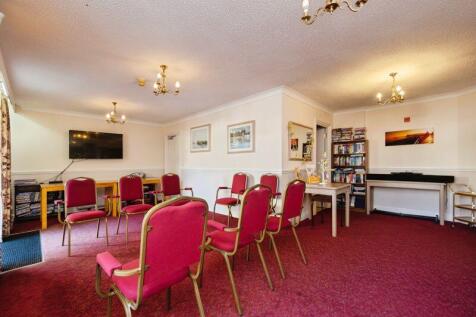 RESIDENTS LOUNGE