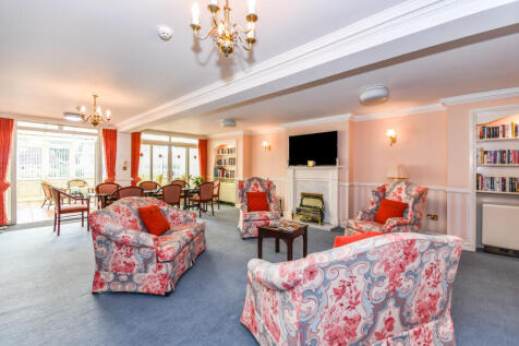 RESIDENTS LOUNGE