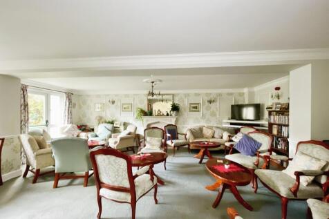 RESIDENTS LOUNGE