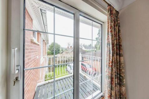 VIEW TO BALCONY