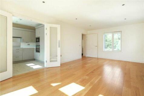 LIVING/DINING ROOM WITH BALCONY ACCESS