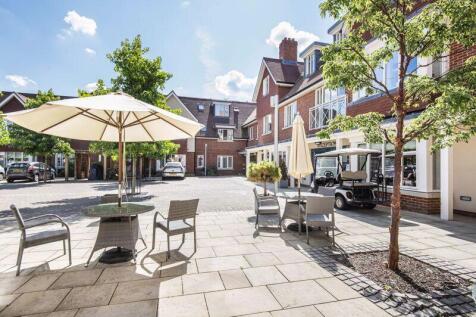 CAFE OUTDOOR SEATING