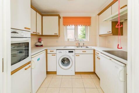 KITCHEN WITH WINDOW