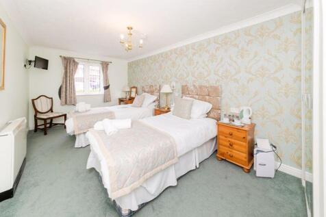 GUEST SUITE