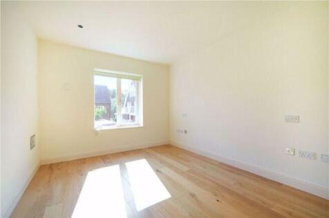 SECOND DOUBLE BEDROO