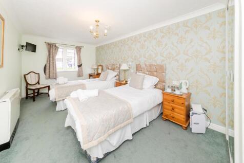 GUEST SUITE