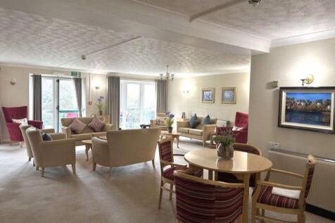 COMMUNAL LOUNGE