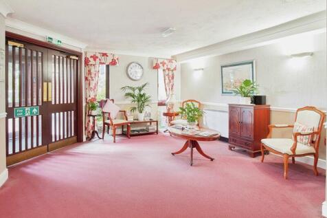 COMMUNAL HALLWAY