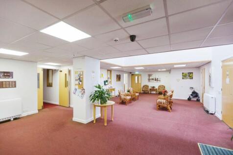 COMMUNAL LOUNGE