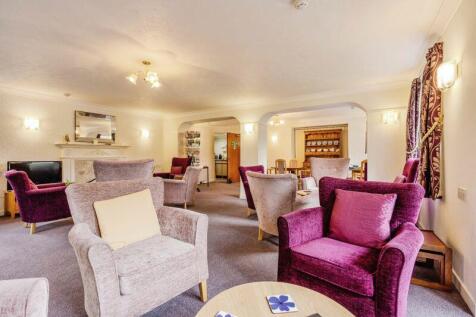 COMMUNAL LOUNGE