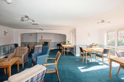 COMMUNAL LOUNGE