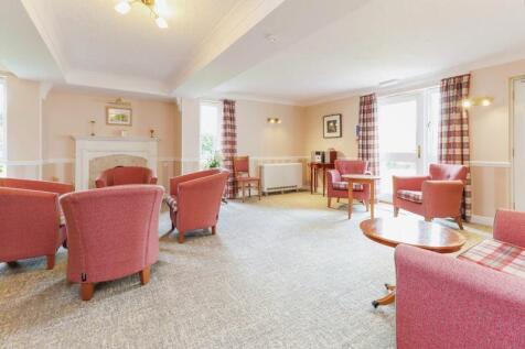 COMMUNAL LOUNGE