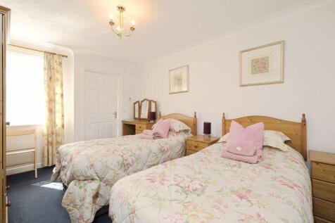 GUEST SUITE
