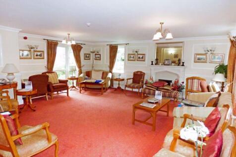 COMMUNAL LOUNGE