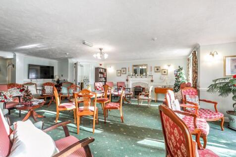 COMMUNAL LOUNGE