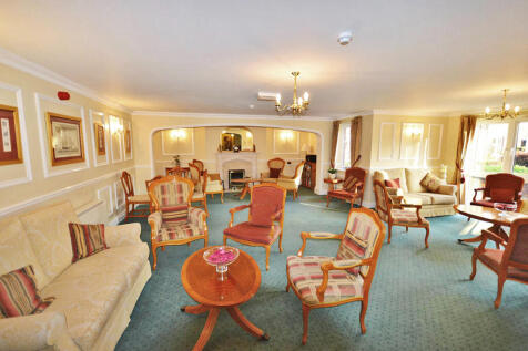 COMMUNAL LOUNGE
