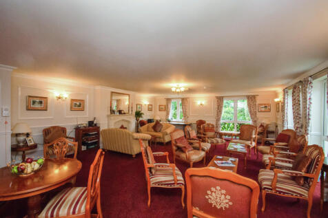 COMMUNAL LOUNGE