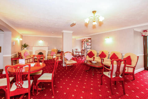 COMMUNAL LOUNGE