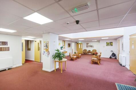 COMMUNAL LOUNGE