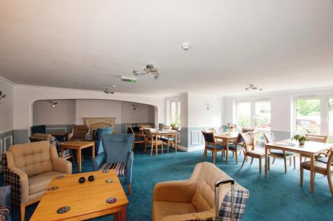 COMMUNAL LOUNGE