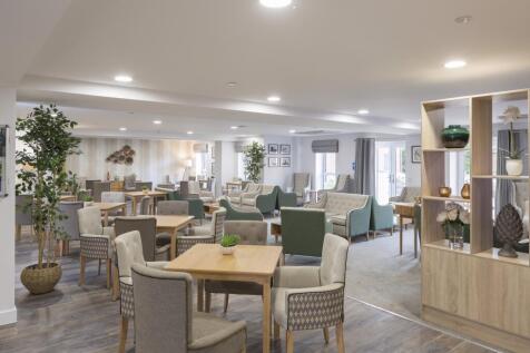 COMMUNAL LOUNGE